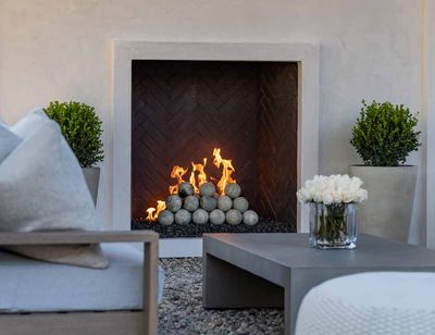 Grand Canyon: H-Style Indoor Glass Burner - NG - 48in
